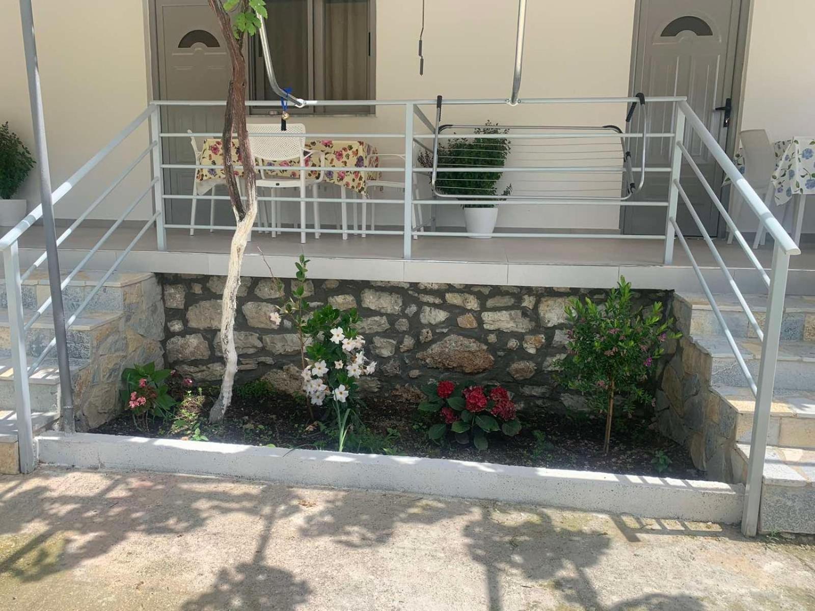 Qeparo View Rooms Exterior photo